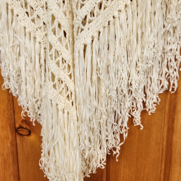 Vintage HAZEL Shawl Ivory Boho Knitted Tassel, OS - Picture 3 of 5